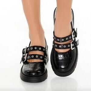 Forever 21 black faux croc studded grommet buckle grunge lug sole Mary Janes 6